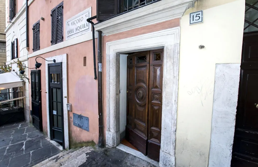 Vicolo Dell'Aquila - Residenze Romanae-1