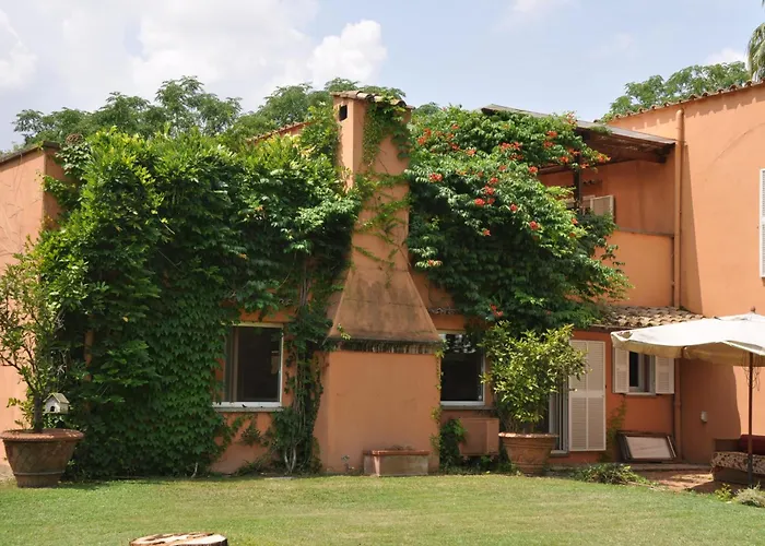 Luxury Villa - Appia Antica