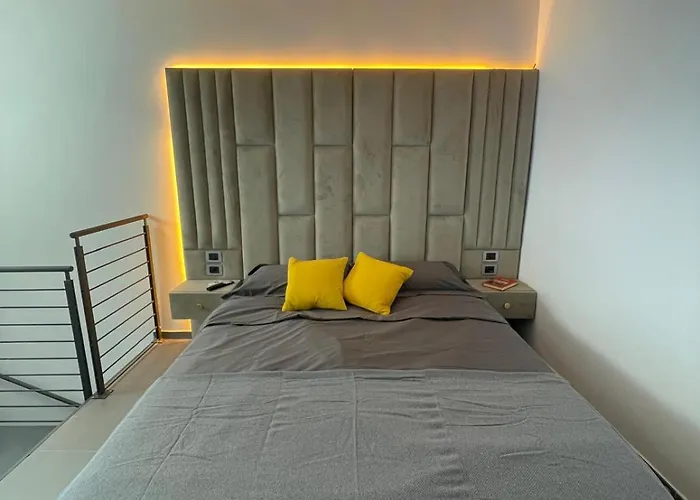Joivy Exclusive 2-Bedroom Villa With Private Garden - 5 Minutes From The Colosseum