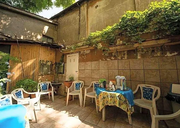 Sunshine Hostel
